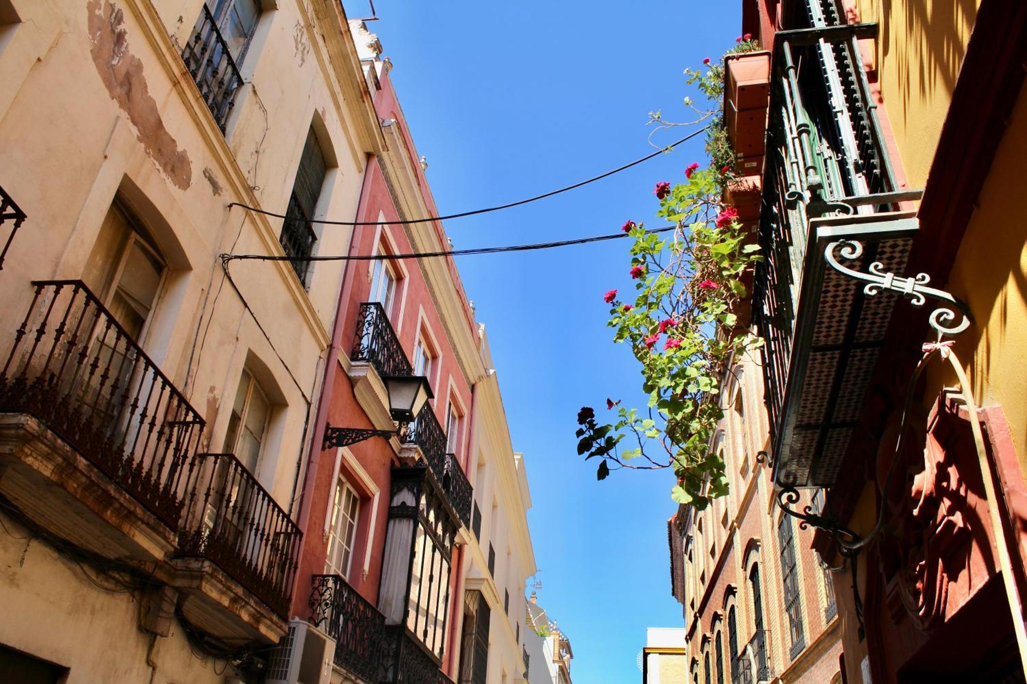 Wish Suite Plaza Nueva เซบีญา ภายนอก รูปภาพ