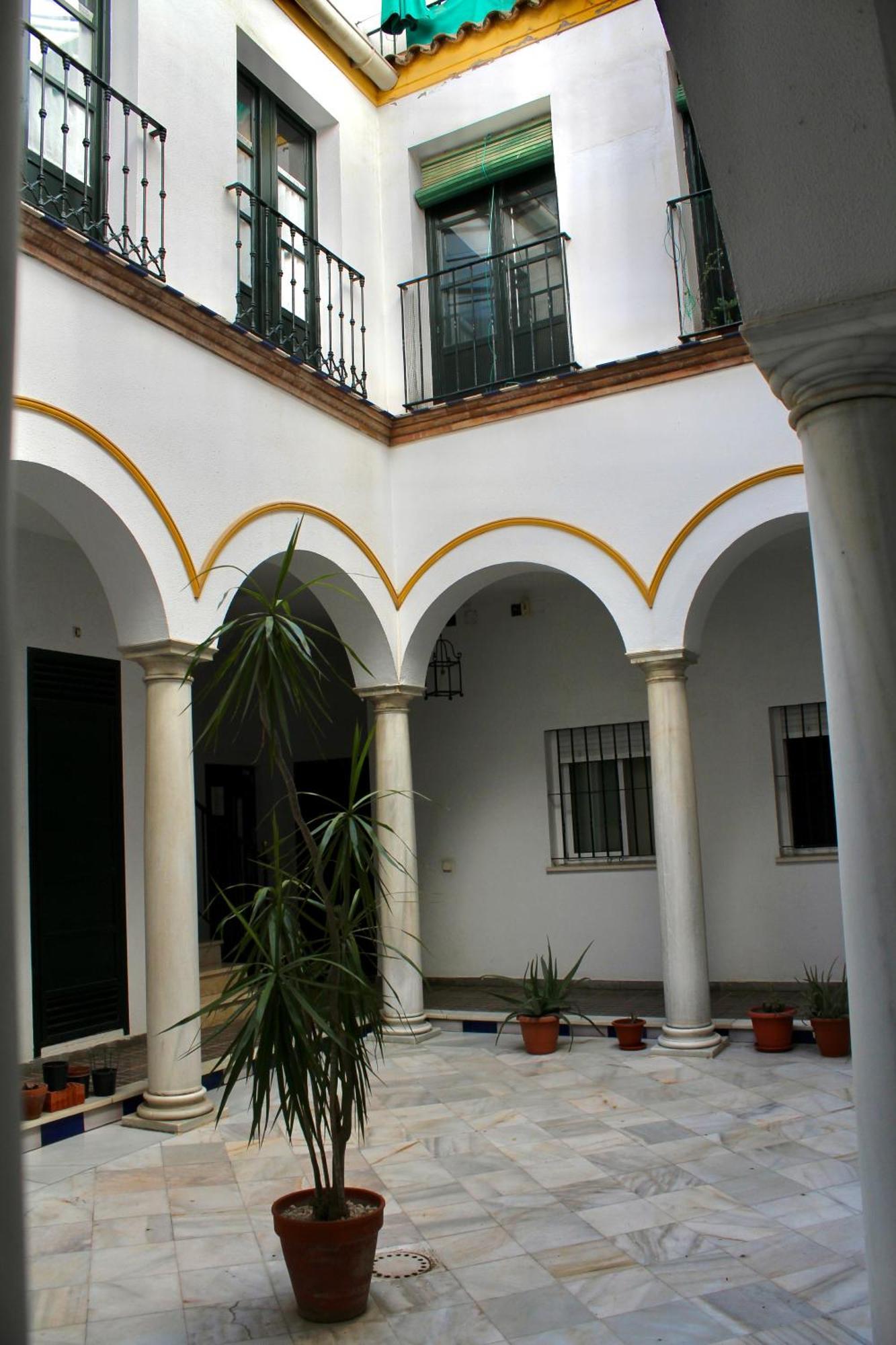 Wish Suite Plaza Nueva เซบีญา ภายนอก รูปภาพ